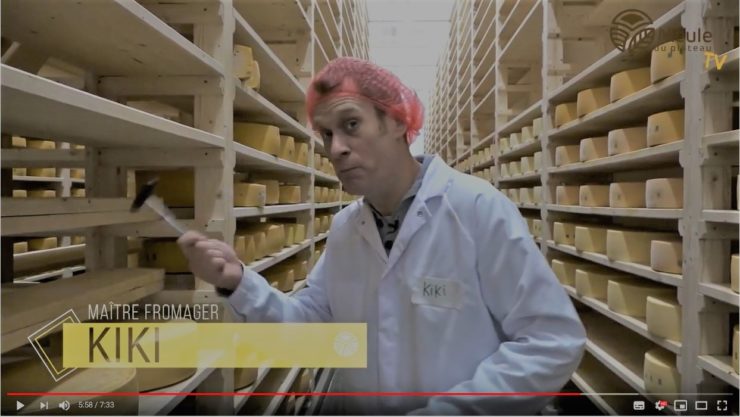 kiki l'innocent fabrique la Meule du Plateau