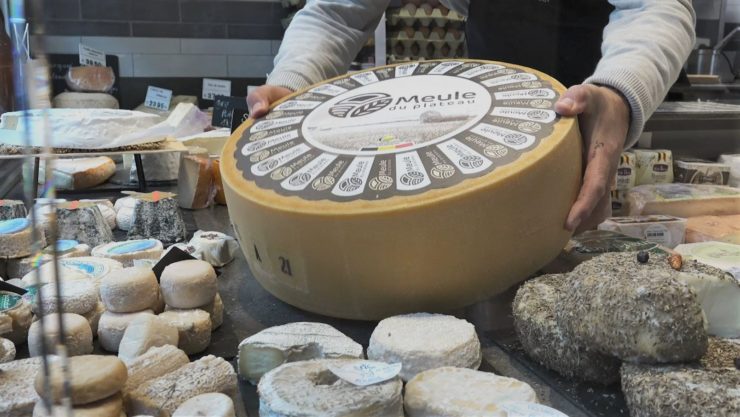 roue de fromage la Meule du Plateau Belgique